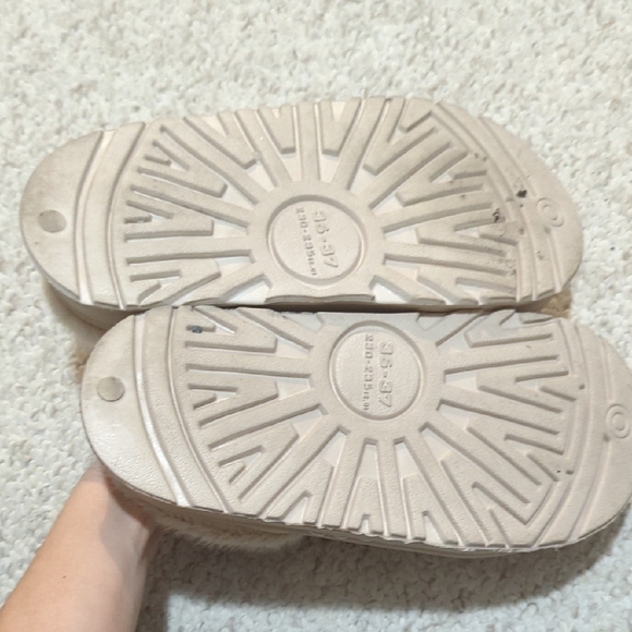 Cozy Womens Cream Slip-On Shoes - Picture 2 of 5